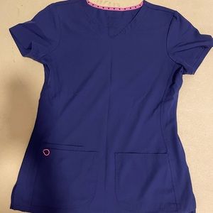 Nursing scrub top